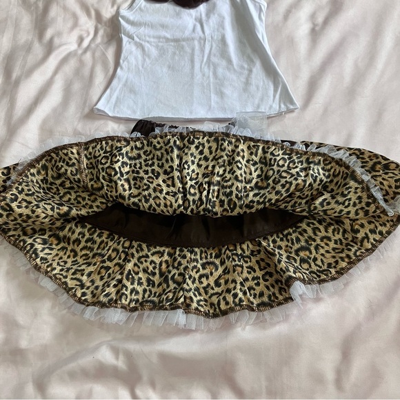 🩵2FOR$20 Boutique Brown&White Leopard Satin Skirt And White Tank Set - Picture 4 of 8